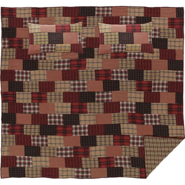 Wyatt King Quilt Set; 1-Quilt 105Wx95L w/2 Shams 21x37 VHC Brands - The Fox Decor